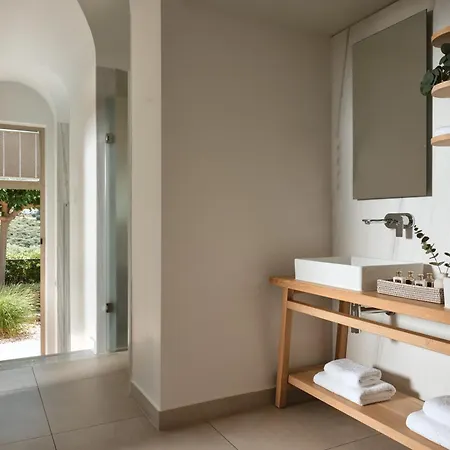Eagles - Small Luxury Of The World 5*