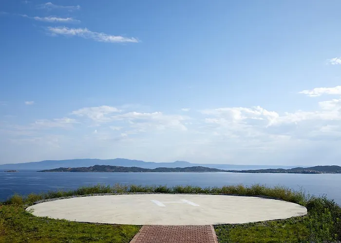 Eagles - Small Luxury Of The World